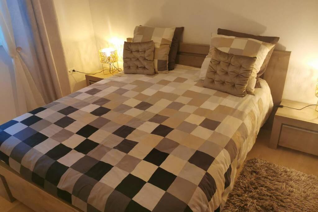 Apartamento Magnifique F3, 75m² avec Parking privé et Terrasse Estrasburgo Exterior foto